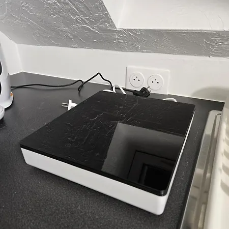 Combles Dans Le Quartier De La Gare De Apartman