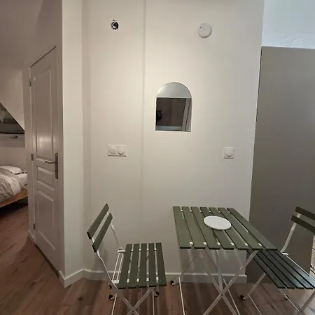 Combles Dans Le Quartier De La Gare De * Strasbourg